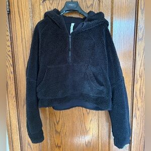 Cozy Lululemon Black Sherpa Cropped Scuba Half-Zip Hoodie